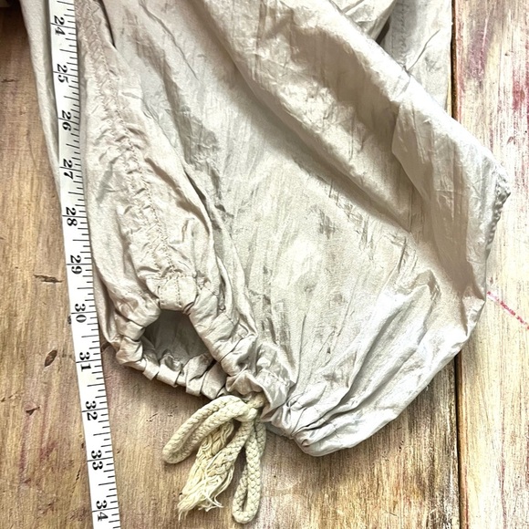 Motel Rocks, Light Golld,Shimmer Parachute Pants, Excellent Condition, Size XS - Picture 15 of 15